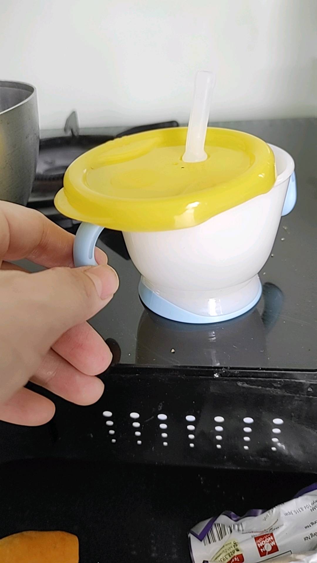 Bộ cốc và bình tập uống AQ Richell cho trẻ em - Bộ 3 giai đoạn chống đổ, thiết kế thông minh, tiện dụng cho bé từ 6 tháng tuổi