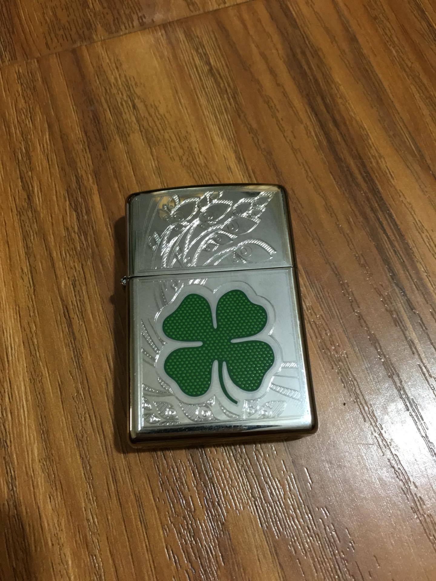 Bật Lửa Zippo Clover - Cỏ 4 Lá May Mắn Hàng Chính Hãng, Thiết Kế Độc Đáo, Quà Tặng Fan Thích Bật Lửa Cổ Điển