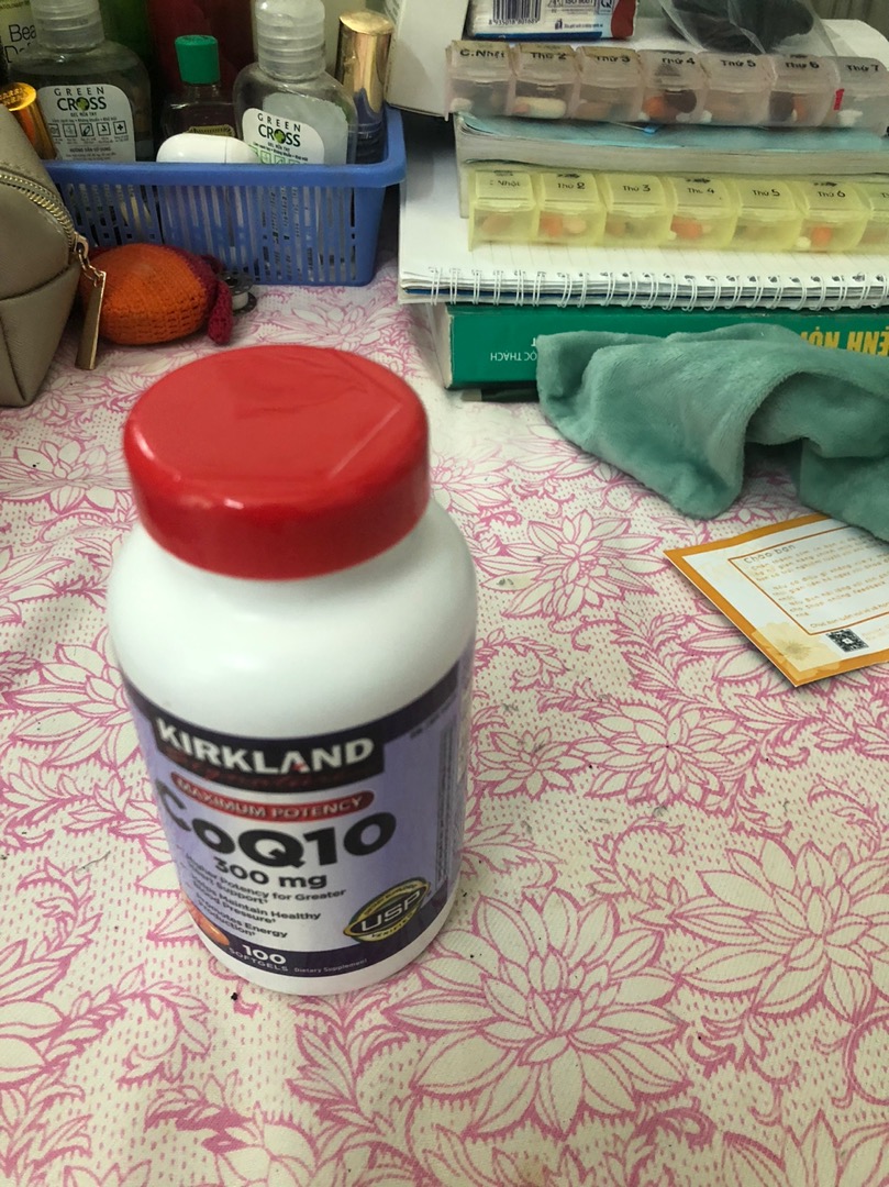 Viên Uống Hỗ Trợ Tim Mạch Kirkland CoQ10 300mg - Giải Pháp Bảo Vệ Sức Khỏe Tim Mạch Từ Thiên Nhiên - Hộp 100 Viên Chính Hãng Mỹ
