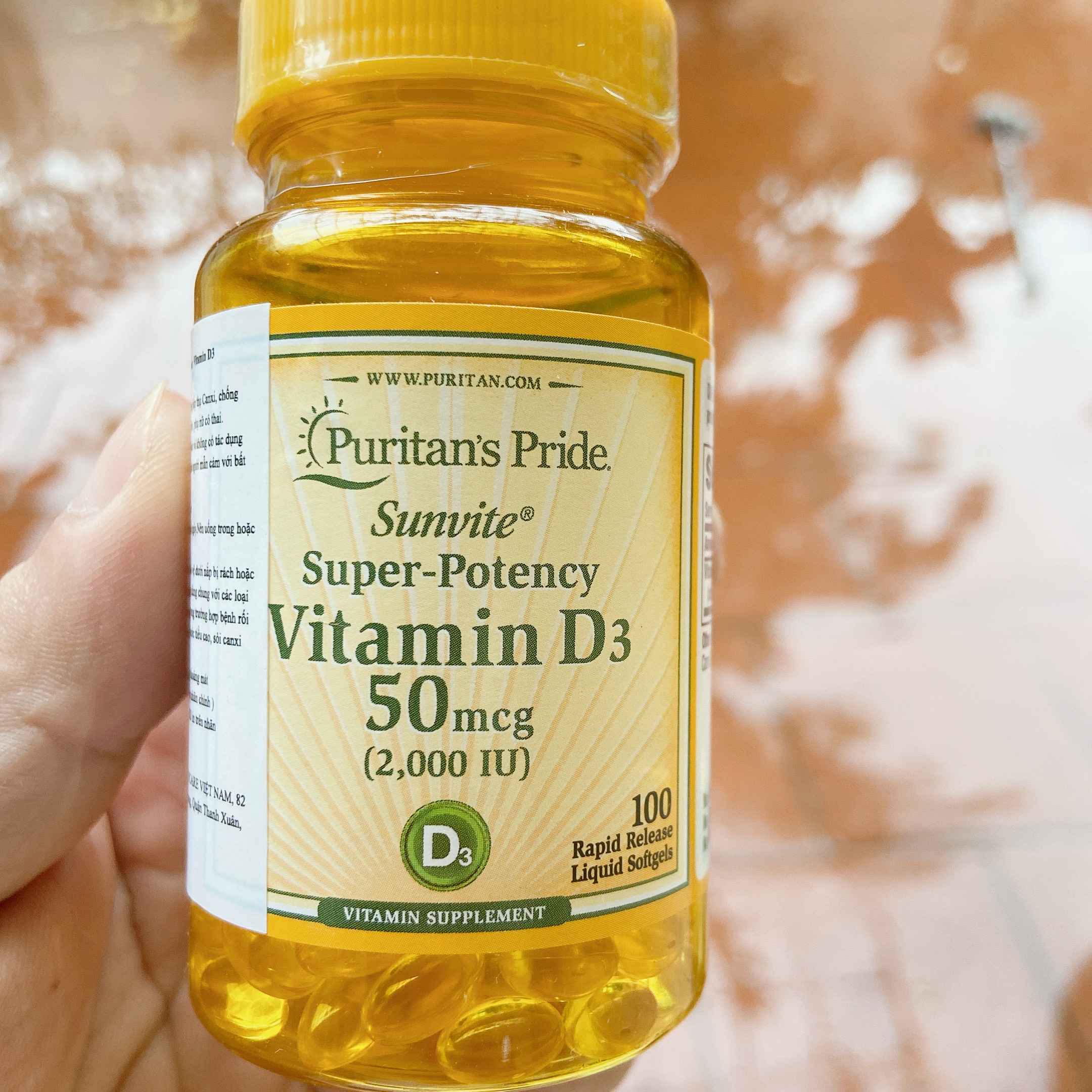 Viên Uống Puritan's Pride Vitamin D3 50 mcg - Hỗ Trợ Tăng Cường Sức Khỏe Hệ Vận Động - Hộp 100 Viên Vitamin D Chất Lượng