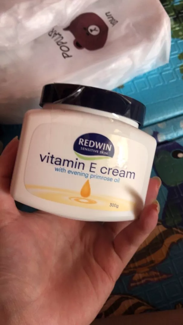 Kem Dưỡng Da Redwin Cream With Vitamin E 300g - Dưỡng Ẩm, Giúp Làm Mềm Da, Phù Hợp Mọi Loại Da, Nhập Khẩu Úc