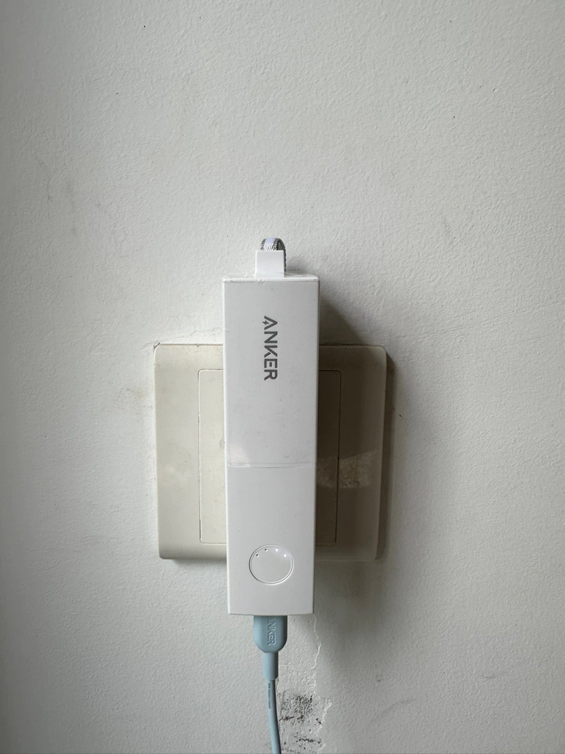 Củ Sạc Kiêm Pin Dự Phòng Anker A1633 Sạc Nhanh 20W - Thiết Kế Nhỏ Gọn, Dung Lượng 5000mAh, Tương Thích Mọi Thiết Bị Di Động