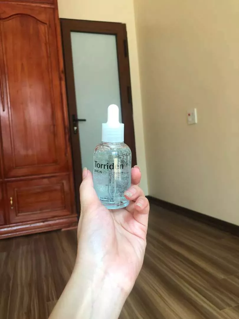 Serum Torriden Dive-In 50ml - Serum Cấp Nước Phục Hồi Da, Dưỡng Ẩm Sâu, Cho Làn Da Căng Bóng, Mềm Mịn, Phù Hợp Với Mọi Loại Da