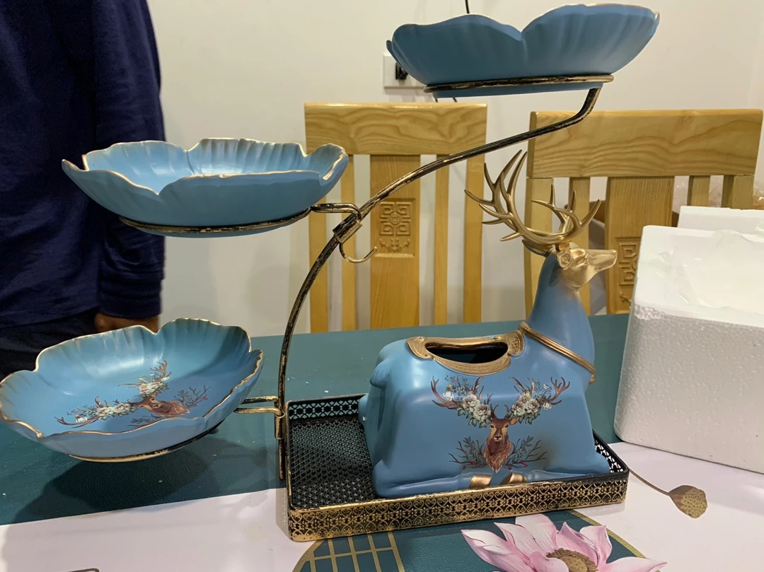 Khay Đựng Bánh Kẹo 3 Tầng Gốm Sứ - Hộp Giấy Phong Cách Bắc Âu Sang Trọng Cho Nội Thất Hiện Đại