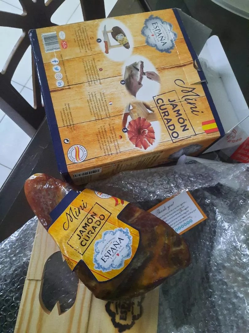 Đùi Heo Muối Mini Jamon Curado Espana - Hương Vị Thơm Ngon Đậm Đà, Món Ăn Truyền Thống Tây Ban Nha 1kg Hộp Sang Trọng
