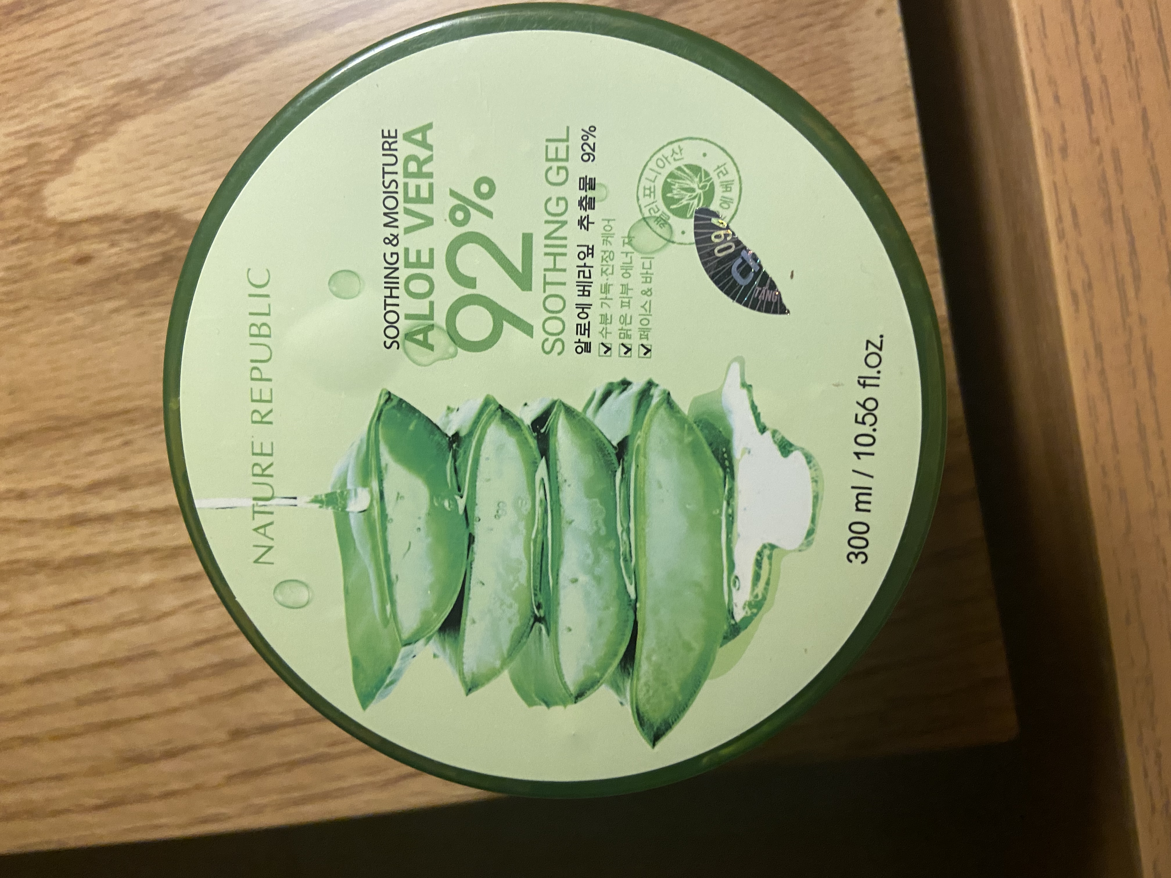 Gel Dưỡng Ẩm Lô Hội Nature Republic 92% Aloe Vera Soothing Gel 300ml - Mát Lành, Phục Hồi, Đa Năng Cho Tất Cả Các Loại Da