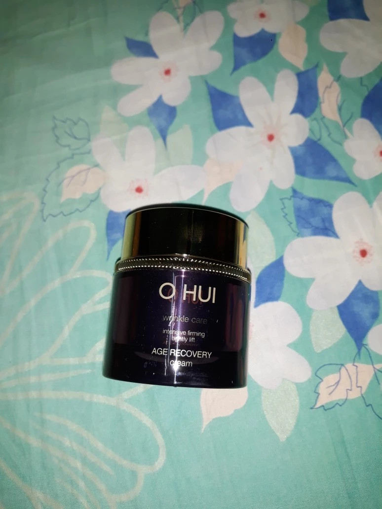Kem Dưỡng Ohui Age Recovery Cream 50ml - Tăng Cường Đàn Hồi, Giảm Nếp Nhăn Cho Da Mềm Mại, Phục Hồi Sức Sống, Dành Cho Mọi Loại Da
