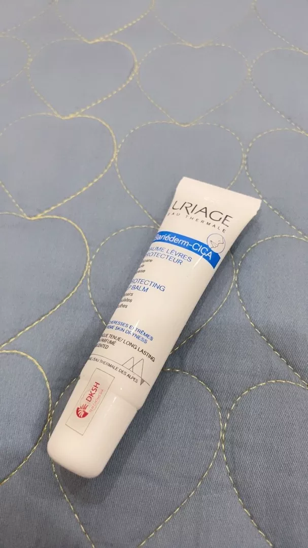 Kem Dưỡng Môi Uriage Bariederm CICA Levres Baume Protecteur 15ml - Dưỡng Ẩm, Làm Mềm Môi Khô Nẻ, Chống Thâm Sạm