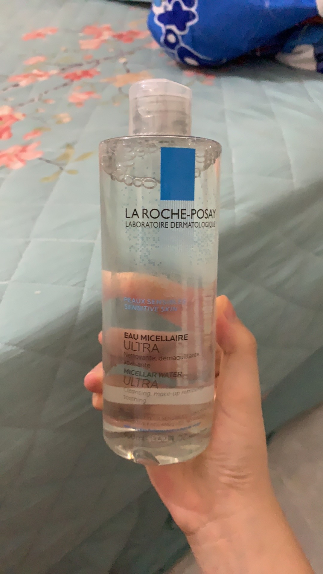 Nước tẩy trang La Roche-Posay Micellar Water 400ml cho da nhạy cảm - Dịu nhẹ, làm sạch hiệu quả, không cồn, lành tính cho làn da.