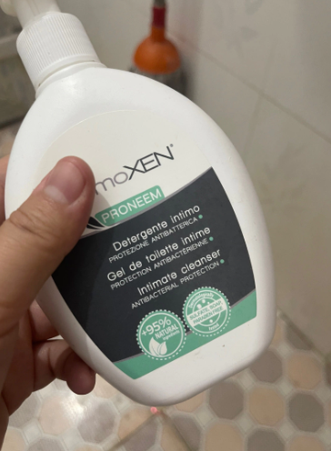 Dung dịch vệ sinh DermoXen Proneem 200ml – An toàn cho phụ nữ mang thai và sau sinh, hỗ trợ kháng khuẩn tự nhiên, giữ vệ sinh vùng kín thơm tho.