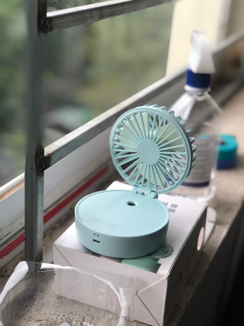 Quạt Mini Phun Sương Kết Hợp Đèn Ngủ Jiashi QMN03 - Quạt Cầm Tay Đa Năng Xông Tinh Dầu Nhiều Màu Sắc, 3 Tốc Độ Gió