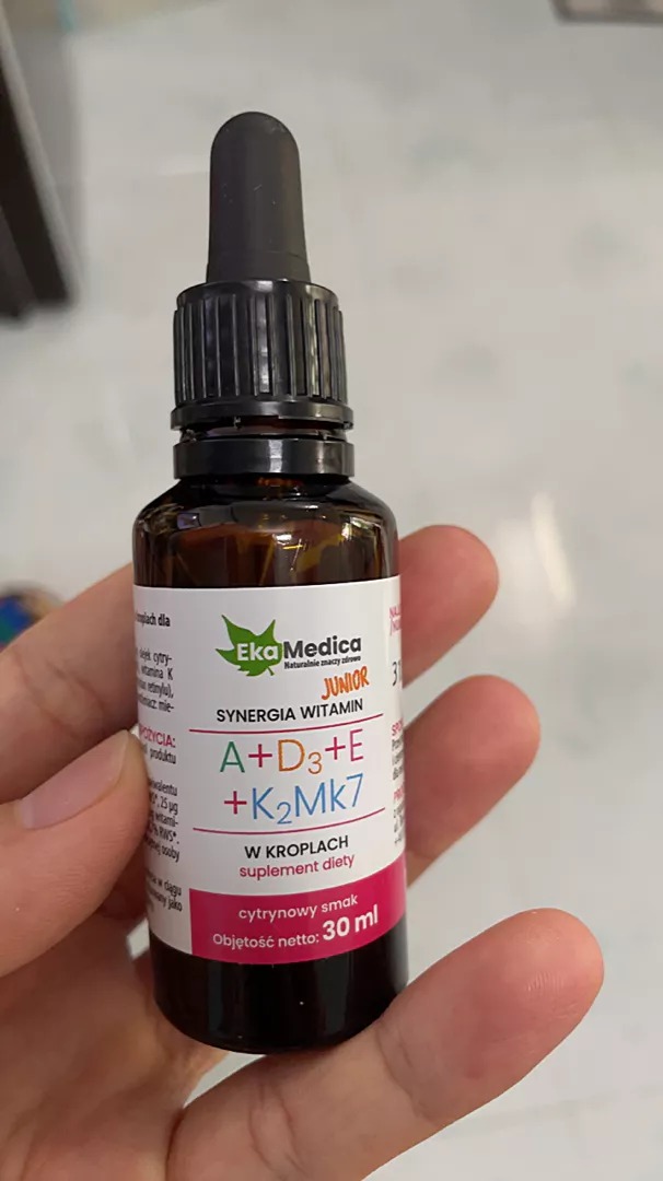 Vitamin Tổng Hợp EkaMedica Junior ADEK cho Bé Từ 3 Tuổi - Bổ Sung Vitamin và Tăng Cường Đề Kháng - Hỗ Trợ Ăn Ngon Miệng 30ml