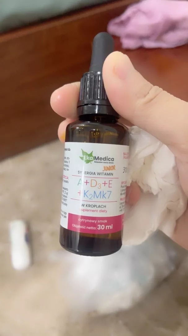 Vitamin Tổng Hợp EkaMedica Junior ADEK cho Bé Từ 3 Tuổi - Bổ Sung Vitamin và Tăng Cường Đề Kháng - Hỗ Trợ Ăn Ngon Miệng 30ml