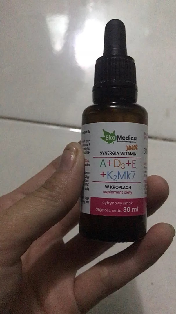 Vitamin Tổng Hợp EkaMedica Junior ADEK cho Bé Từ 3 Tuổi - Bổ Sung Vitamin và Tăng Cường Đề Kháng - Hỗ Trợ Ăn Ngon Miệng 30ml