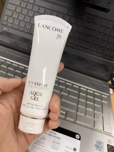 Kem Chống Nắng Lancome UV Expert Youth Shield Aqua Gel SPF50 - Bảo Vệ Da Toàn Diện, Dưỡng Ẩm, Thấm Nhanh, Phù Hợp Mọi Loại Da