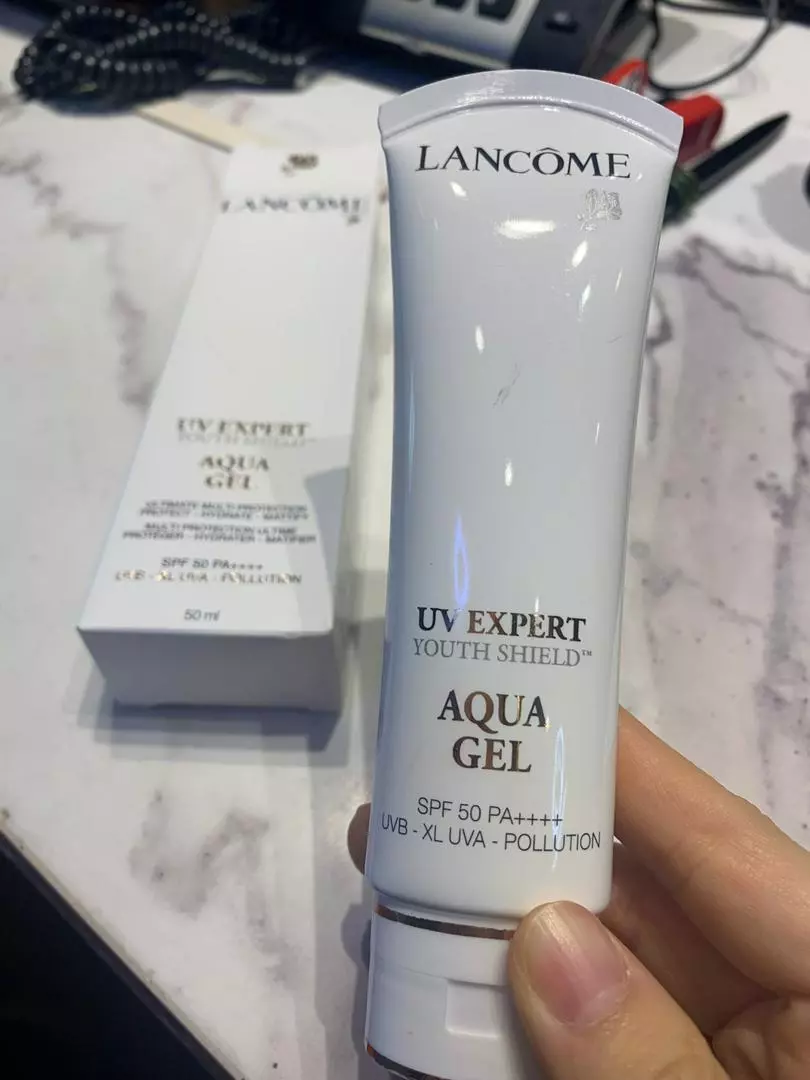 Kem Chống Nắng Lancome UV Expert Youth Shield Aqua Gel SPF50 - Bảo Vệ Da Toàn Diện, Dưỡng Ẩm, Thấm Nhanh, Phù Hợp Mọi Loại Da