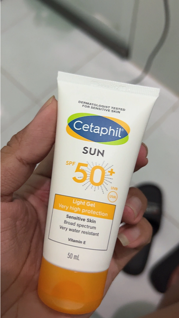 Gel Chống Nắng Cho Da Nhạy Cảm Cetaphil Sun SPF50+ Light Gel - Chống UVA/UVB, Duy Trì Độ Ẩm, Dễ Thấm, 50ml