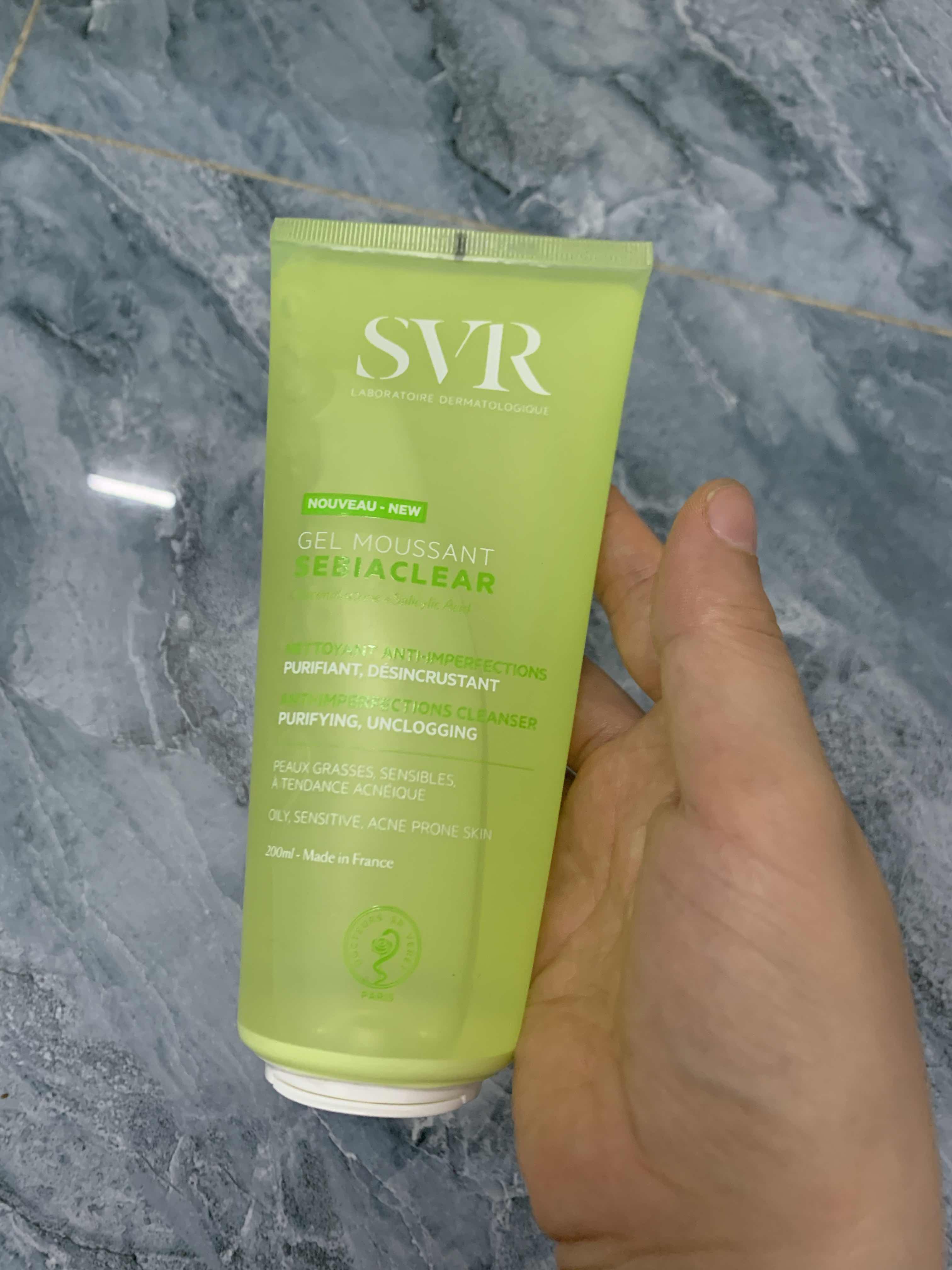 Sữa Rửa Mặt SVR Sebiaclear Gel Cho Da Dầu Nhạy Cảm - Làm Sạch Sâu, Ngừa Mụn, Dưỡng Ẩm, Hương Táo Xanh 200ml/400ml