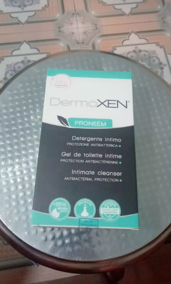Dung Dịch Vệ Sinh Phụ Nữ DermoXen Proneem Ý - An Toàn Cho Phụ Nữ Mang Thai Và Sau Sinh, Kháng Khuẩn Từ Dầu Neem, Giúp Làm Sạch Vùng Kín