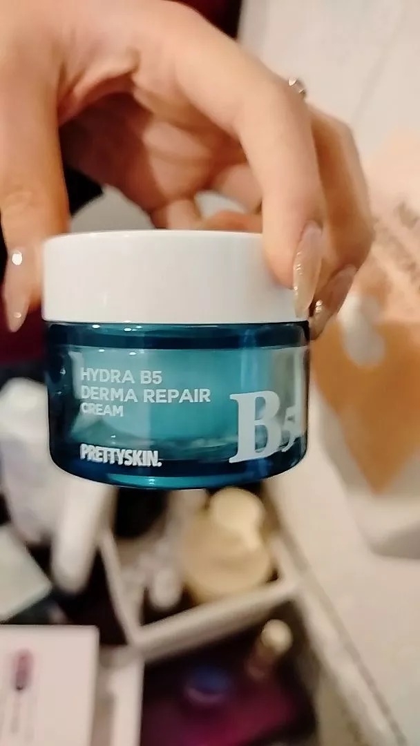 Kem Dưỡng Ẩm Prettyskin Hydra B5 Derma Repair Cream – Phục Hồi Da Nhạy Cảm, Cấp Nước & Làm Sáng Da 52ml