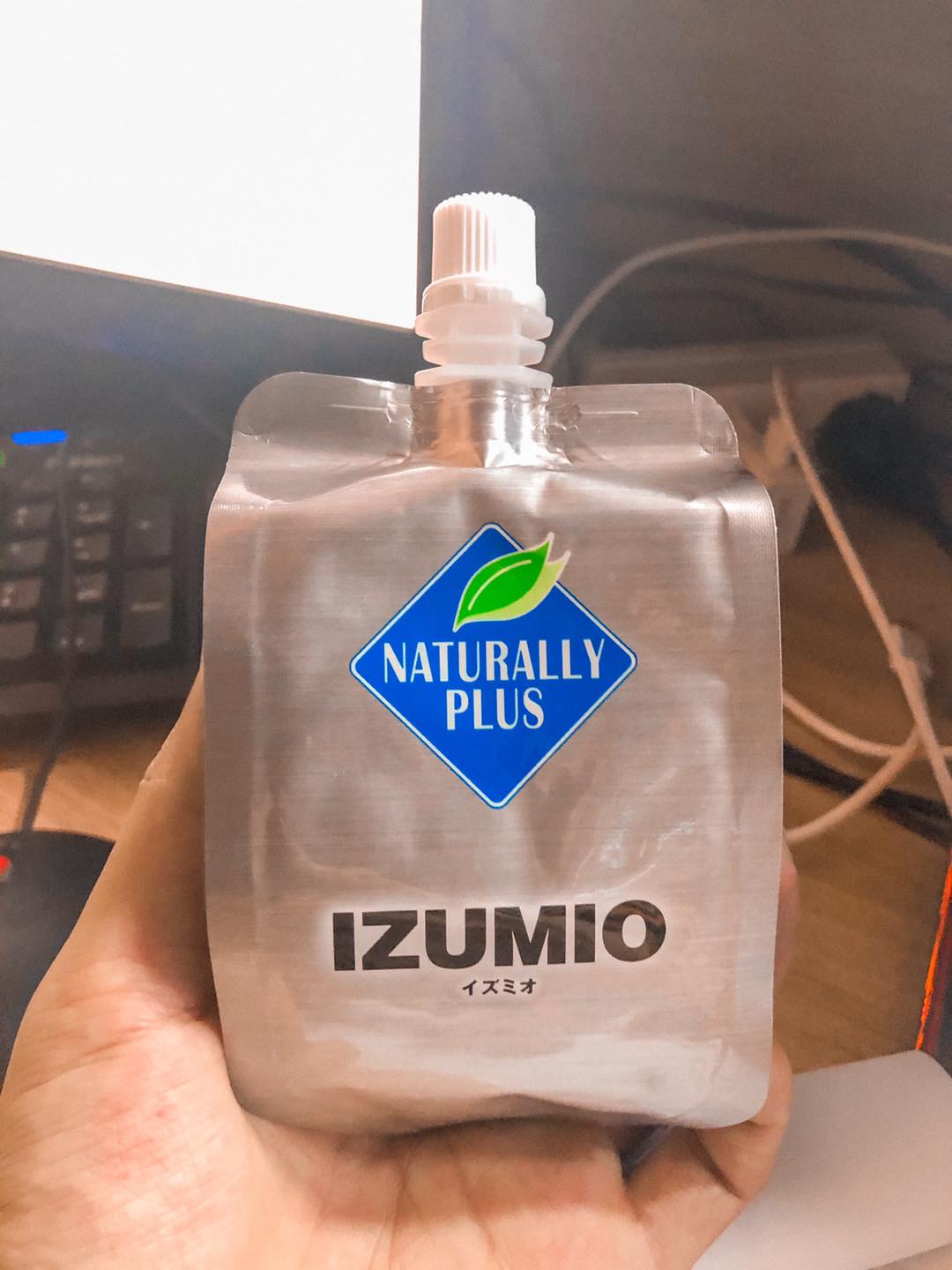 Nước Uống Giàu Hydro Izumio Nhật Bản 200ml - Thực Phẩm Chức Năng Hỗ Trợ Sức Khỏe, Giải Độc, Làm Đẹp Da