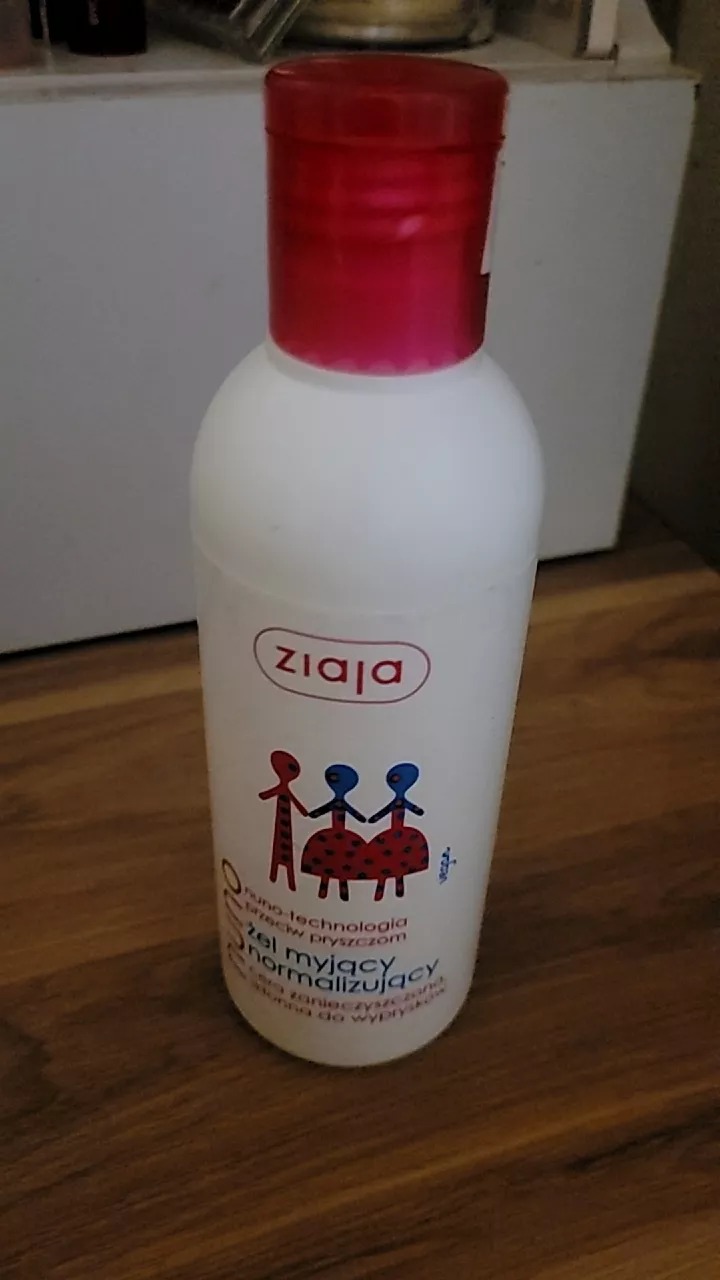 Sữa rửa mặt Nuno Ziaja 200ml cho da dầu mụn - Làm sạch sâu, ngăn ngừa mụn, dịu nhẹ, an toàn cho da nhạy cảm