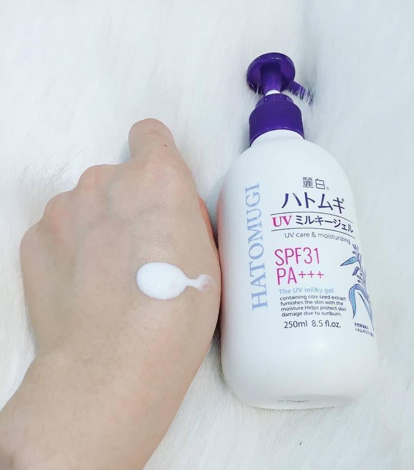 Sữa Dưỡng Thể Hatomugi Nhật Bản - Chống Nắng SPF31 PA+++ Giúp Dưỡng Ẩm và Trắng Da 250ml