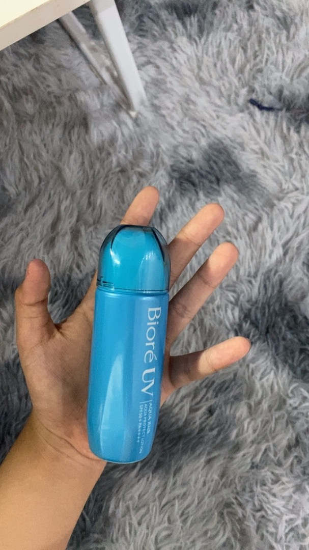 Kem Chống Nắng Biore UV Aqua Rich Lotion SPF50+ PA++++ - Kết Cấu Mỏng Nhẹ, Thấm Nhanh, Bảo Vệ Da Nắng Tốt Nhất