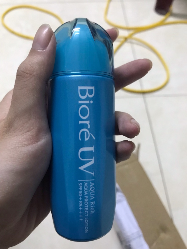 Kem Chống Nắng Biore UV Aqua Rich Lotion SPF50+ PA++++ - Kết Cấu Mỏng Nhẹ, Thấm Nhanh, Bảo Vệ Da Nắng Tốt Nhất