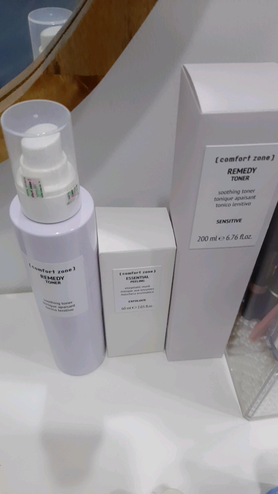 Mặt Nạ Tẩy Tế Bào Chết Sinh Học Comfort Zone Essential Peeling 60ml - Dạng Kem Mịn, Dịu Nhẹ Cho Da, Phù Hợp Mọi Loại Da, Sáng Khỏe Tươi Trẻ