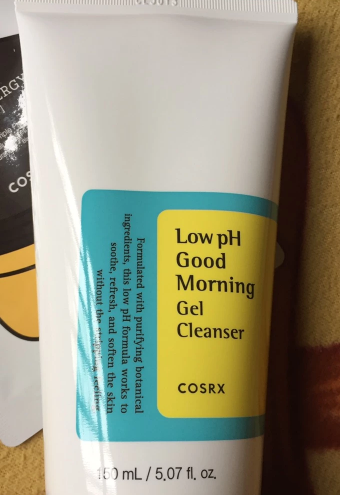 Gel Rửa Mặt Cosrx Low pH Good Morning 150ml - Sữa Rửa Mặt Dịu Nhẹ Cho Da Dầu, Da Hỗn Hợp, Giúp Sáng Da và Cân Bằng Ẩm