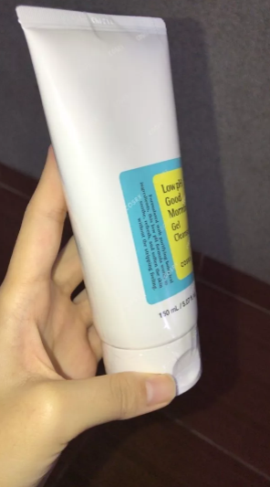 Gel Rửa Mặt Cosrx Low pH Good Morning 150ml - Sữa Rửa Mặt Dịu Nhẹ Cho Da Dầu, Da Hỗn Hợp, Giúp Sáng Da và Cân Bằng Ẩm