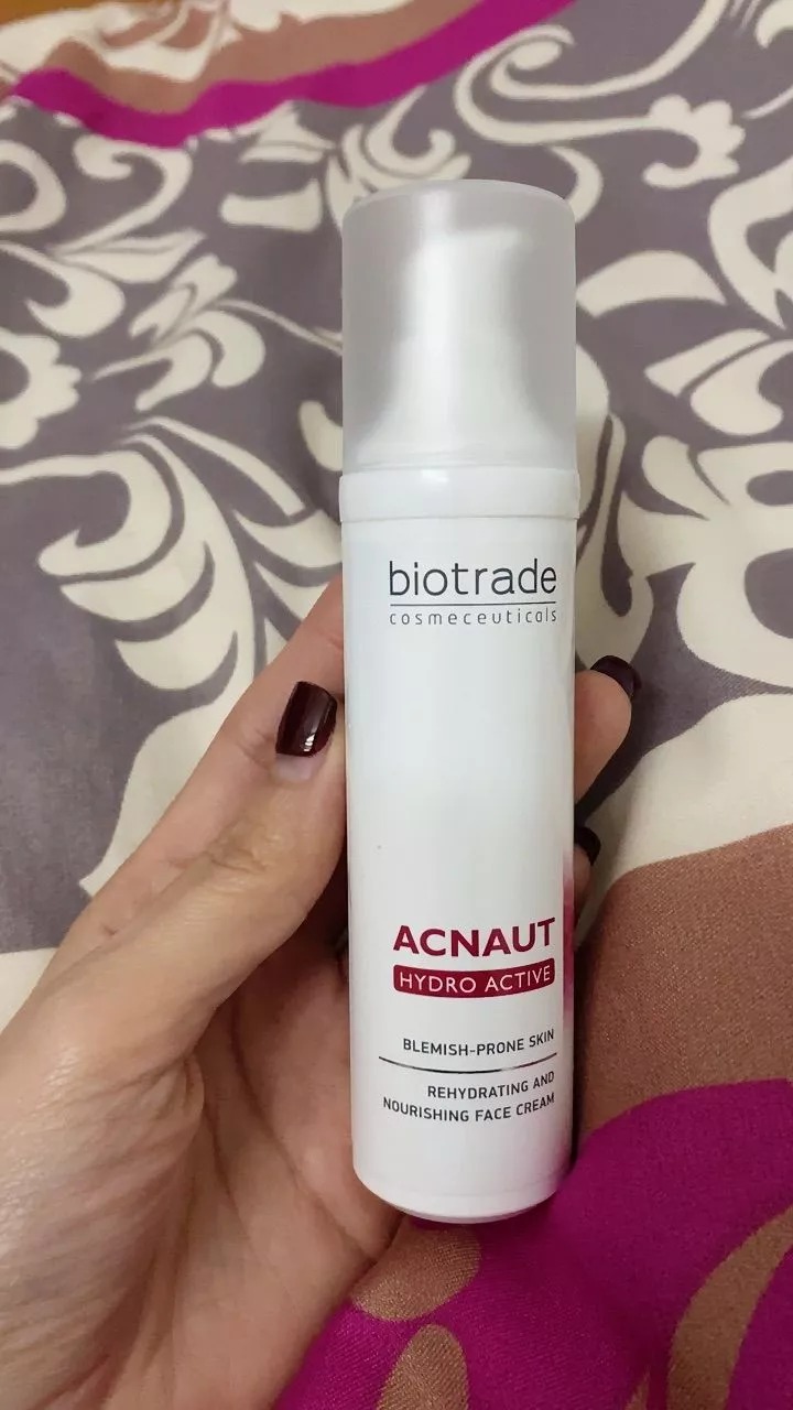 Kem Dưỡng Ẩm Biotrade Acnaut Hydro Active Cream 60ml - Dành Cho Da Dầu, Da Mụn, Hỗ Trợ Cấp Ẩm và Phục Hồi Da Khô