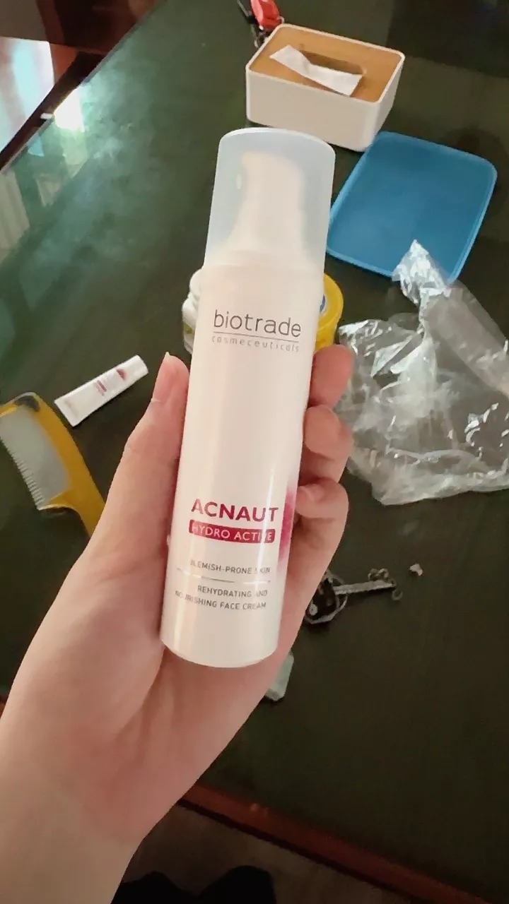 Kem Dưỡng Ẩm Biotrade Acnaut Hydro Active Cream 60ml - Dành Cho Da Dầu, Da Mụn, Hỗ Trợ Cấp Ẩm và Phục Hồi Da Khô