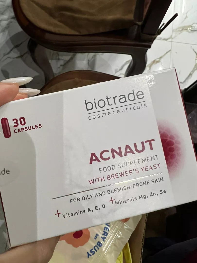 Viên Uống Trị Mụn Biotrade Acnaut - Thực Phẩm Bổ Sung Chăm Sóc Da Dầu, Làm Sạch Da, Phục Hồi, 30 Viên