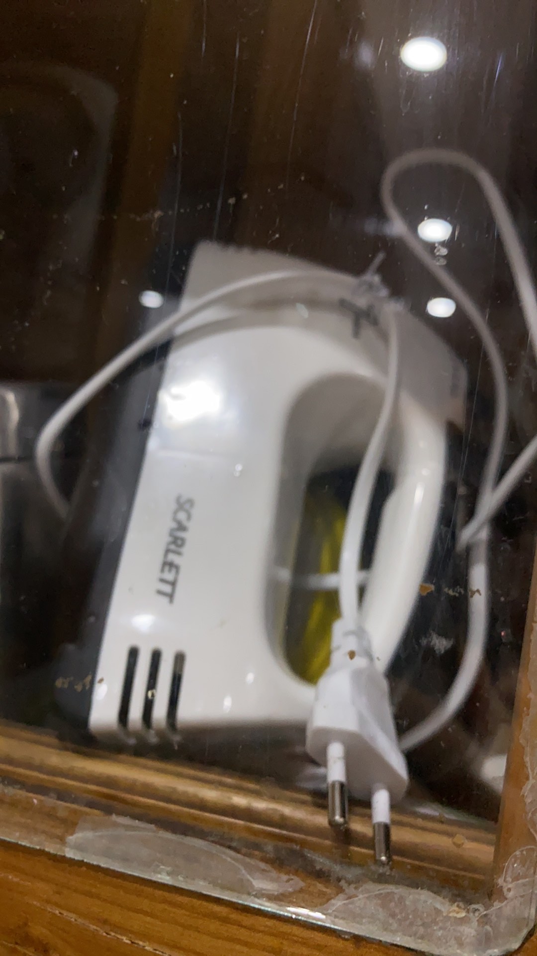 Máy Đánh Trứng Cầm Tay Mini Scarlett 180W - 7 Cấp Độ Chuyên Nghiệp - Đồ Gia Dụng Nhà Bếp Tiện Lợi, Trộn Thực Phẩm Dễ Dàng