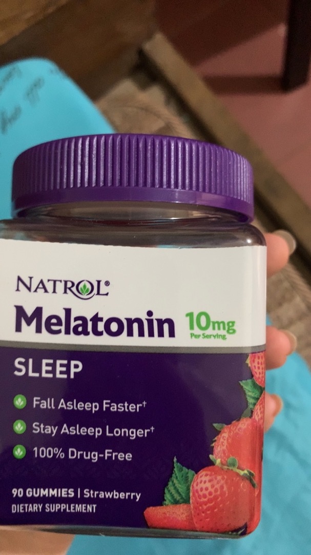 Kẹo dẻo hỗ trợ giấc ngủ Natrol Gummies 10mg vị dâu - Giúp ngủ ngon, cải thiện mệt mỏi tự nhiên, 90 viên/hộp