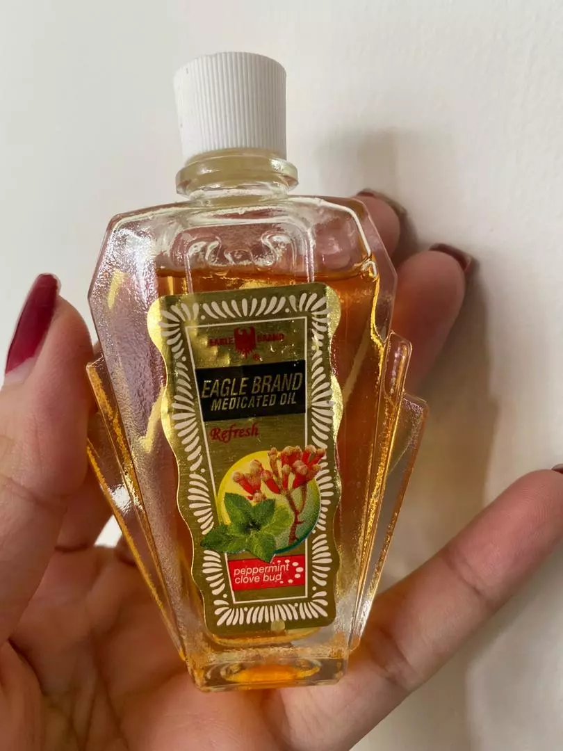Dầu gió Eagle Brand Medicated Oil Peppermint Clove Bud 24ml dầu vàng