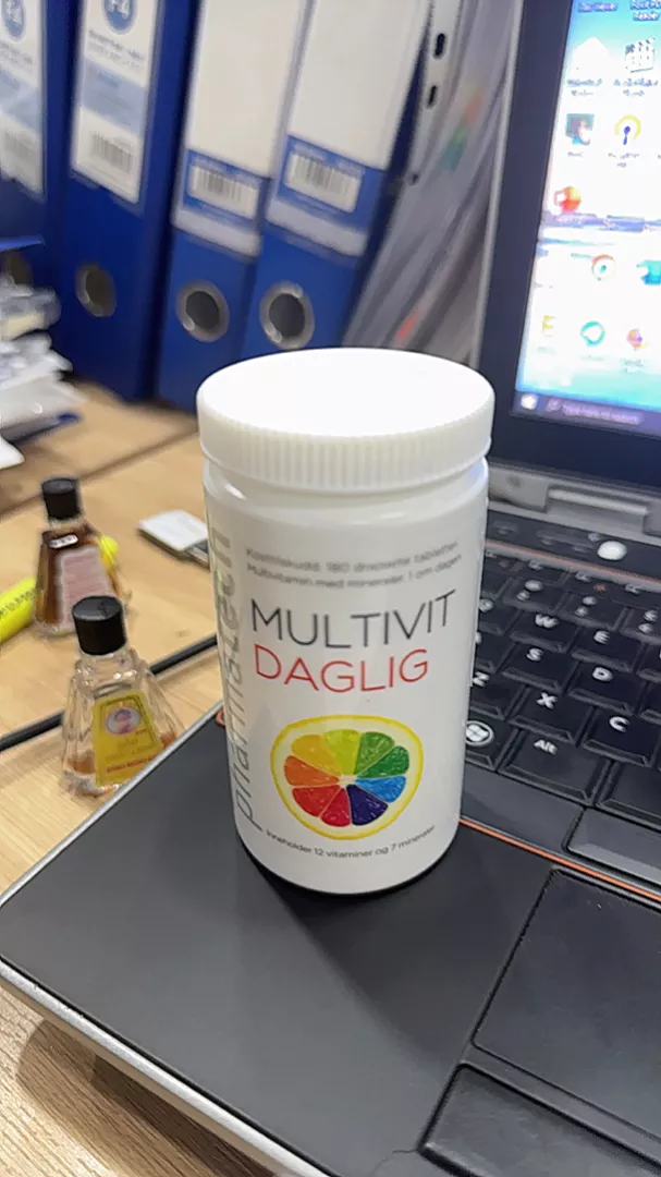 Viên uống bổ sung vitamin Multivit Daglig Pharmatech 180 viên - Giúp tăng sức đề kháng và cung cấp vitamin đa dạng cho sức khỏe toàn diện.