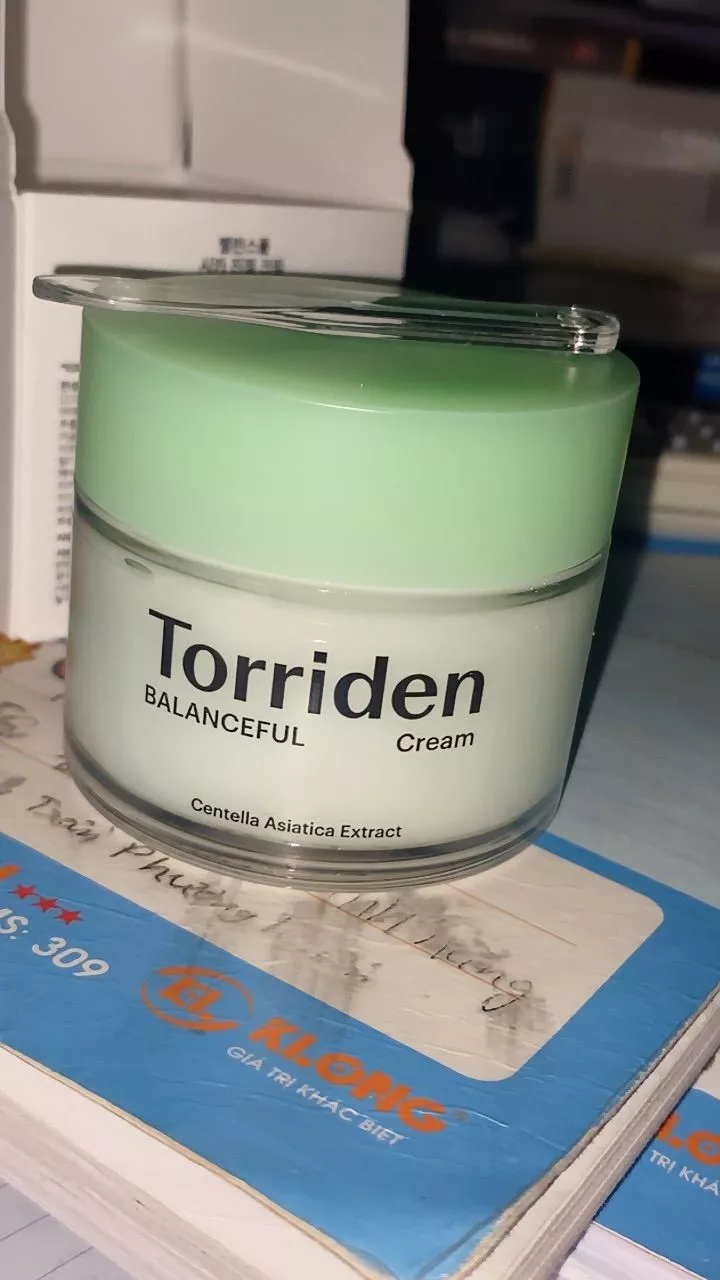 Kem Dưỡng Torriden Balanceful Cica Cream 80ml - Hỗ Trợ Làm Dịu Da Nhạy Cảm, Phục Hồi Da Với 5D Cica Complex