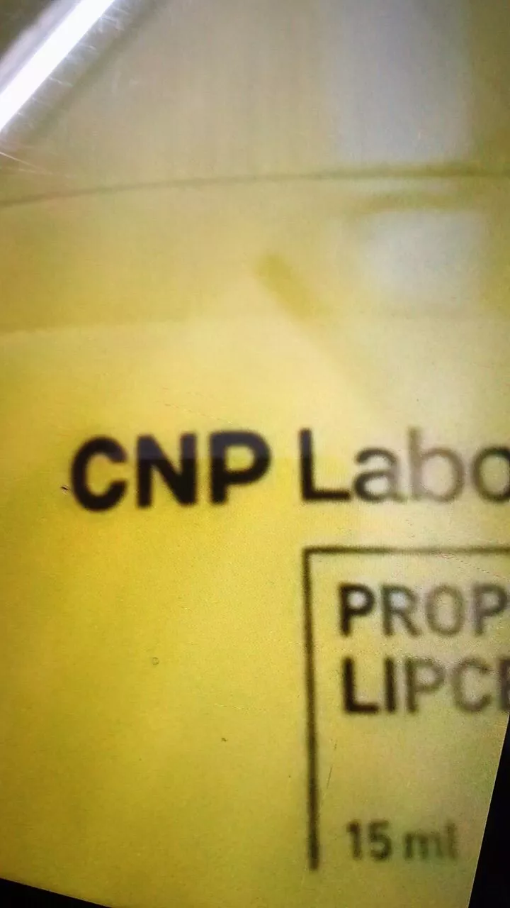 Son Dưỡng Môi CNP Laboratory Propolis Lipcerin - Dưỡng Ẩm Chuyên Sâu Từ Keo Ong & Mật Ong, Giúp Môi Ẩm Mượt Lên Đến 12 Giờ