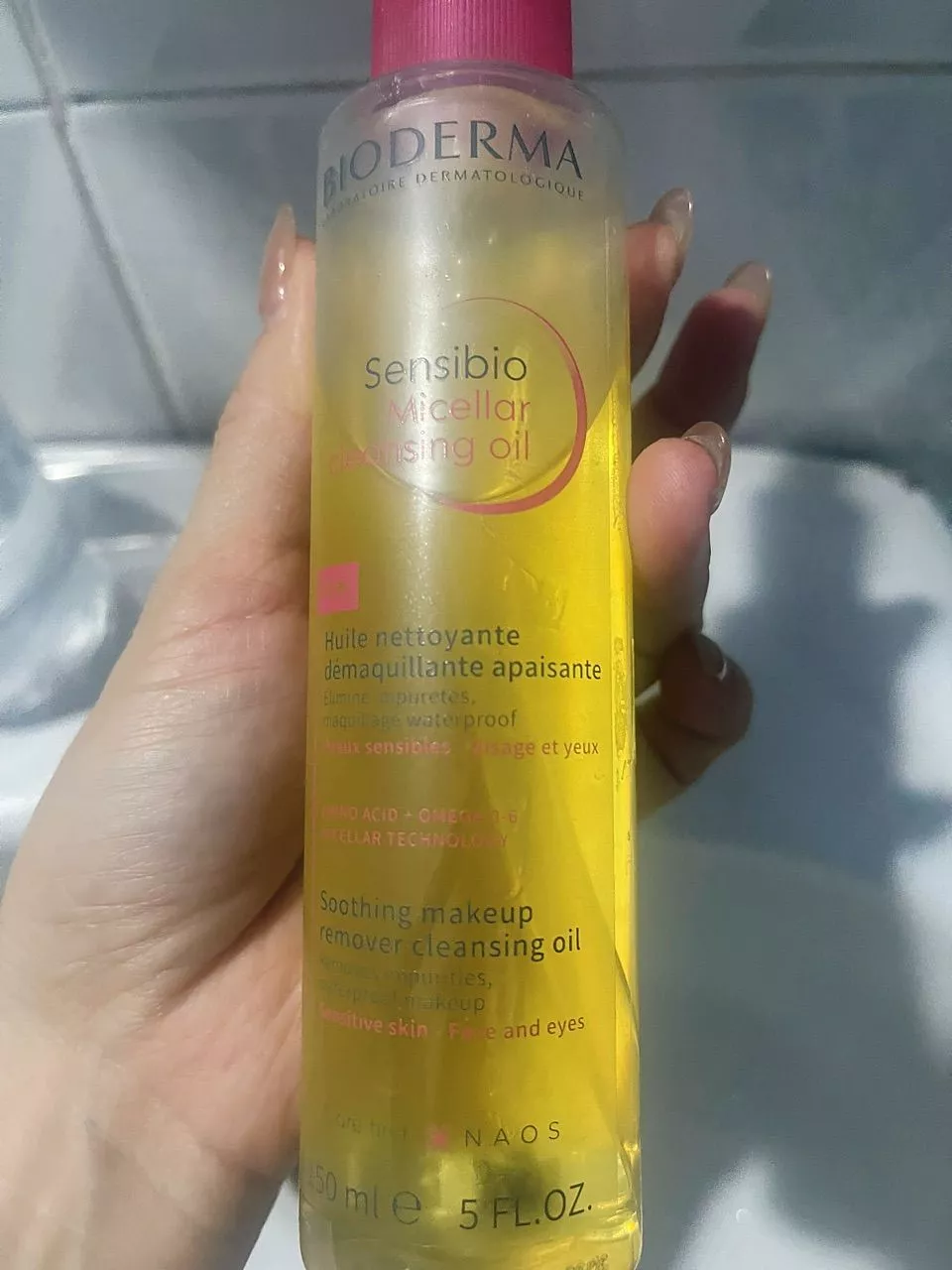 Dầu tẩy trang Bioderma Sensibio Micellar Cleansing Oil 150ml - Làm sạch sâu, dịu nhẹ cho mọi loại da, trang điểm và bụi bẩn dễ dàng loại bỏ