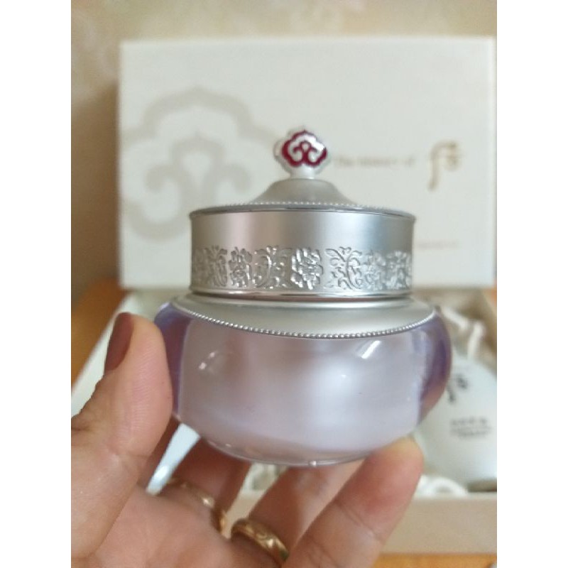Kem Dưỡng Trắng Hoàng Cung Whoo Radiant White Moisture Cream - Giúp Sáng Da, Mờ Thâm Nám, Cung Cấp Độ Ẩm 60ml