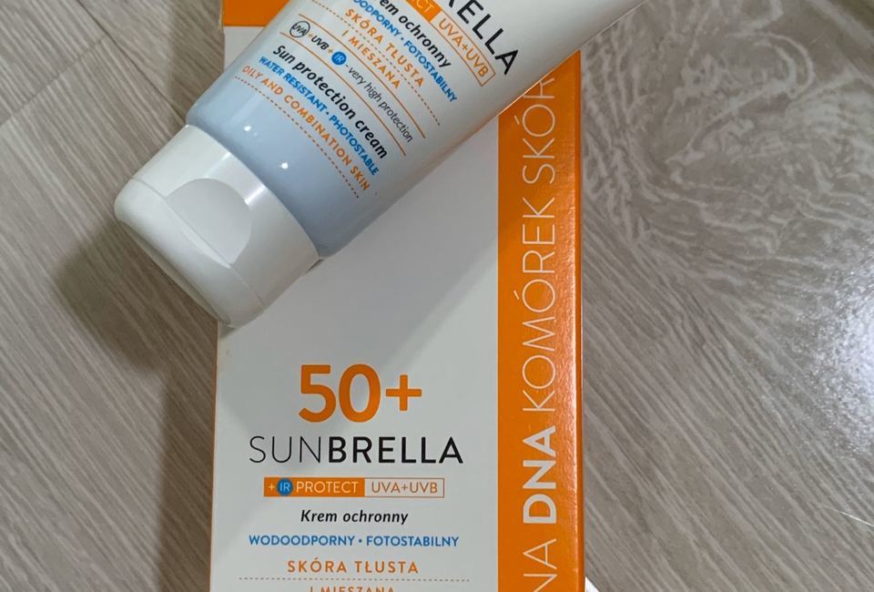 Kem Chống Nắng Dermedic Sunbrella SPF 50+ - Cho Da Dầu và Hỗn Hợp, Bảo Vệ Da, Không Bí Lỗ Chân Lông