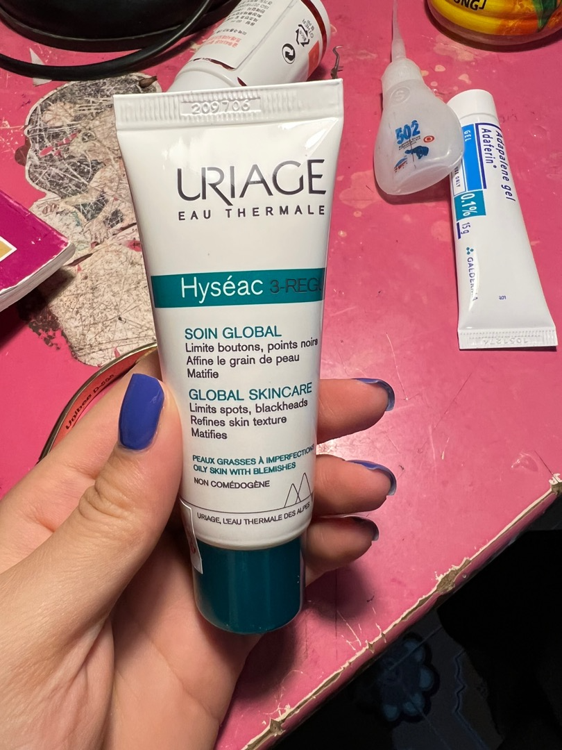 Kem trị mụn trứng cá Uriage Hyseac 3 Regul - Giảm mụn hiệu quả, ngừa mụn tái phát và cải thiện làn da dầu, 40ml