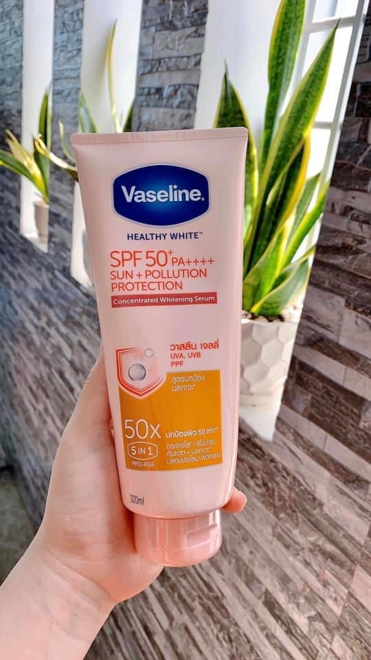 Sữa Dưỡng Thể Trắng Da Vaseline 50X với SPF 50 PA++++ - Dưỡng Trắng, Chống Nắng, Vitamin B3 - Sữa Dưỡng Da Thái Lan 320ml