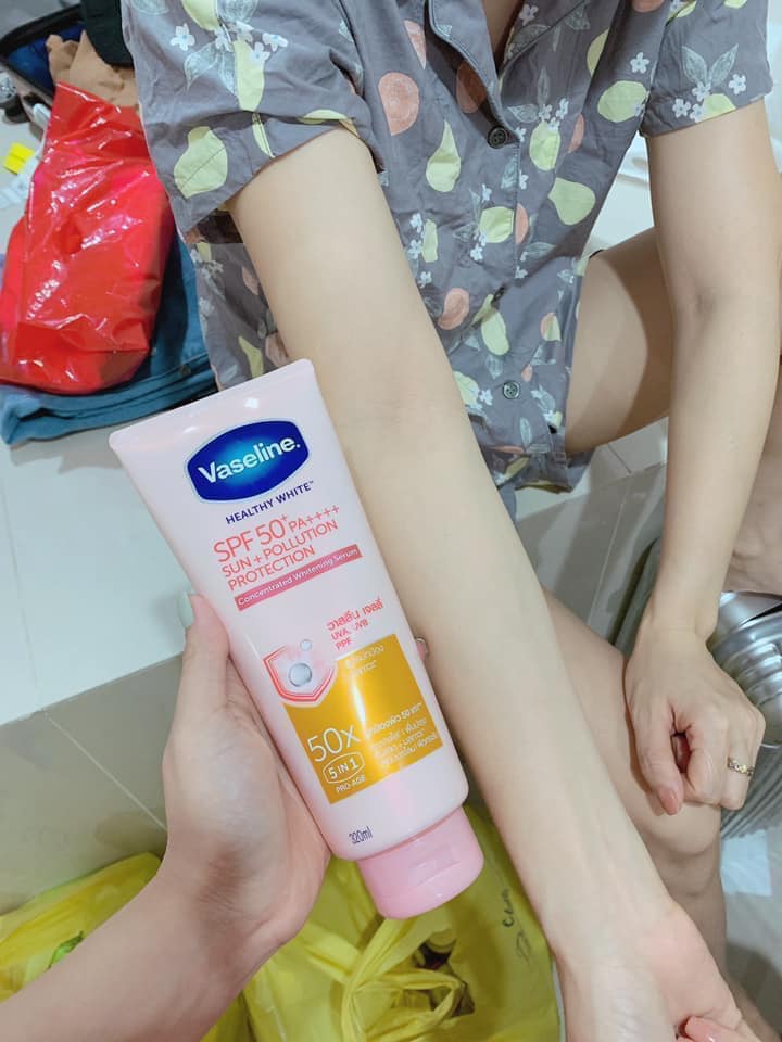 Sữa Dưỡng Thể Trắng Da Vaseline 50X với SPF 50 PA++++ - Dưỡng Trắng, Chống Nắng, Vitamin B3 - Sữa Dưỡng Da Thái Lan 320ml