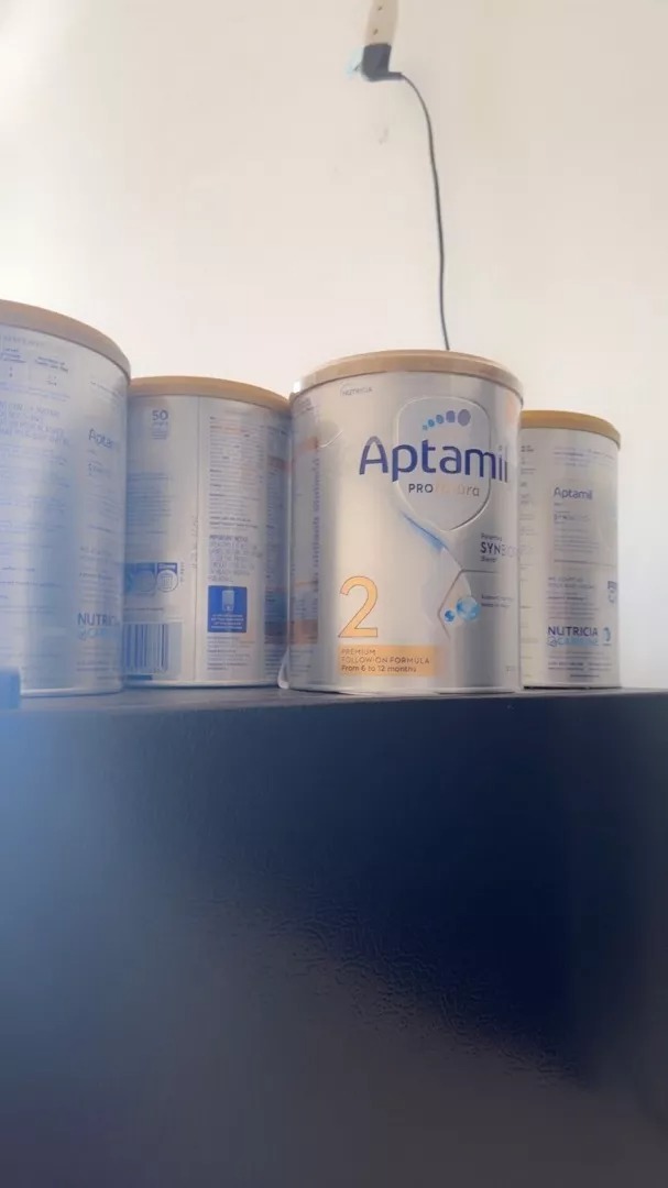 Sữa Aptamil Profutura Synbiotic số 2 cho trẻ từ 6-12 tháng - Sữa bột Non-GMO, hỗ trợ tiêu hóa và phát triển trí não