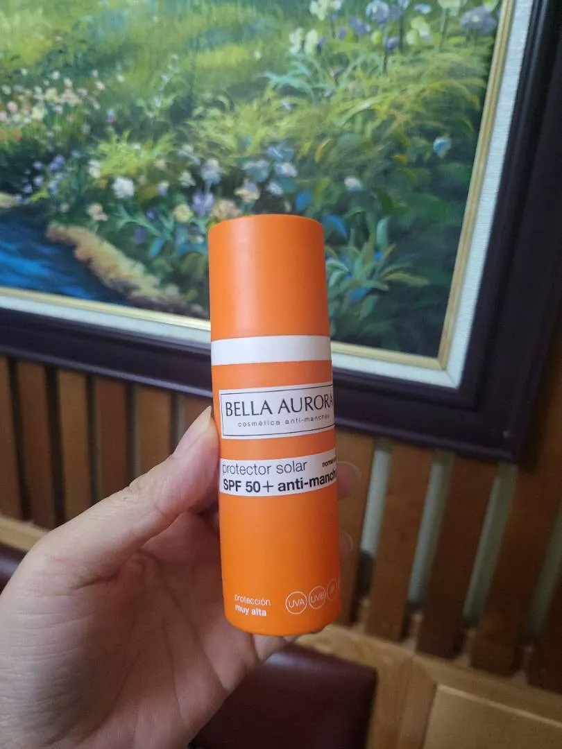 Kem Chống Nắng Bella Aurora Dark Spot Sunscreen SPF50+ Cho Da Thường Đến Khô - Bảo Vệ Da Tối Ưu, Ngăn Ngừa Nám Sạm