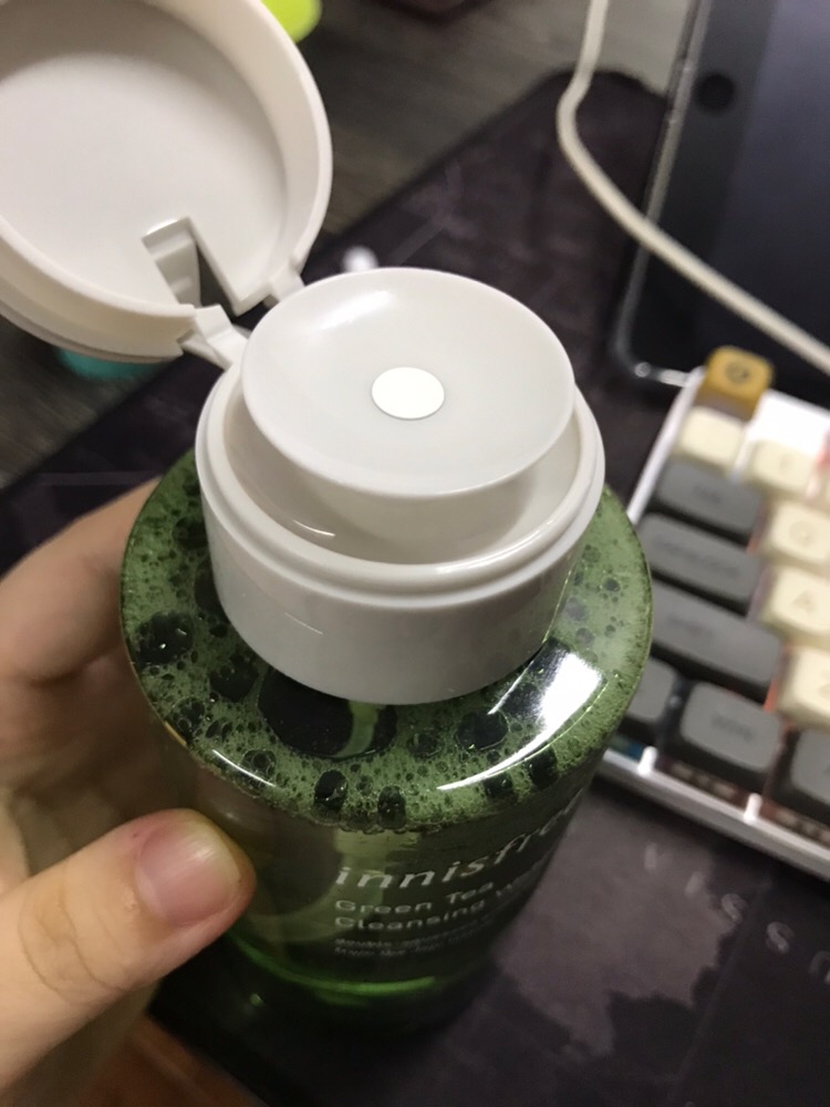 Nước Tẩy Trang Trà Xanh Innisfree Green Tea Cleansing Water 320ml - Dành Cho Da Dầu, Mụn, Hỗ Trợ Kiềm Dầu Và Ngăn Ngừa Mụn